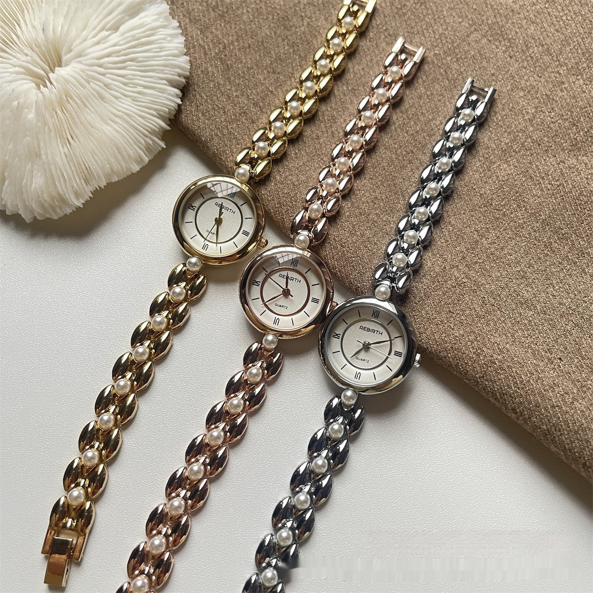 Roman Pearl Chain Watch for Women - Elegant Fashion Timepiece